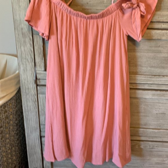 NWT Blush Flowing Cold Shoulder Top Nordstrom - Picture 7 of 7